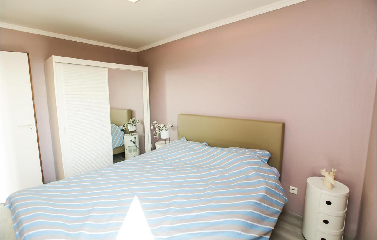 1 Bedroom Lovely Apartment In Oostende מראה חיצוני תמונה